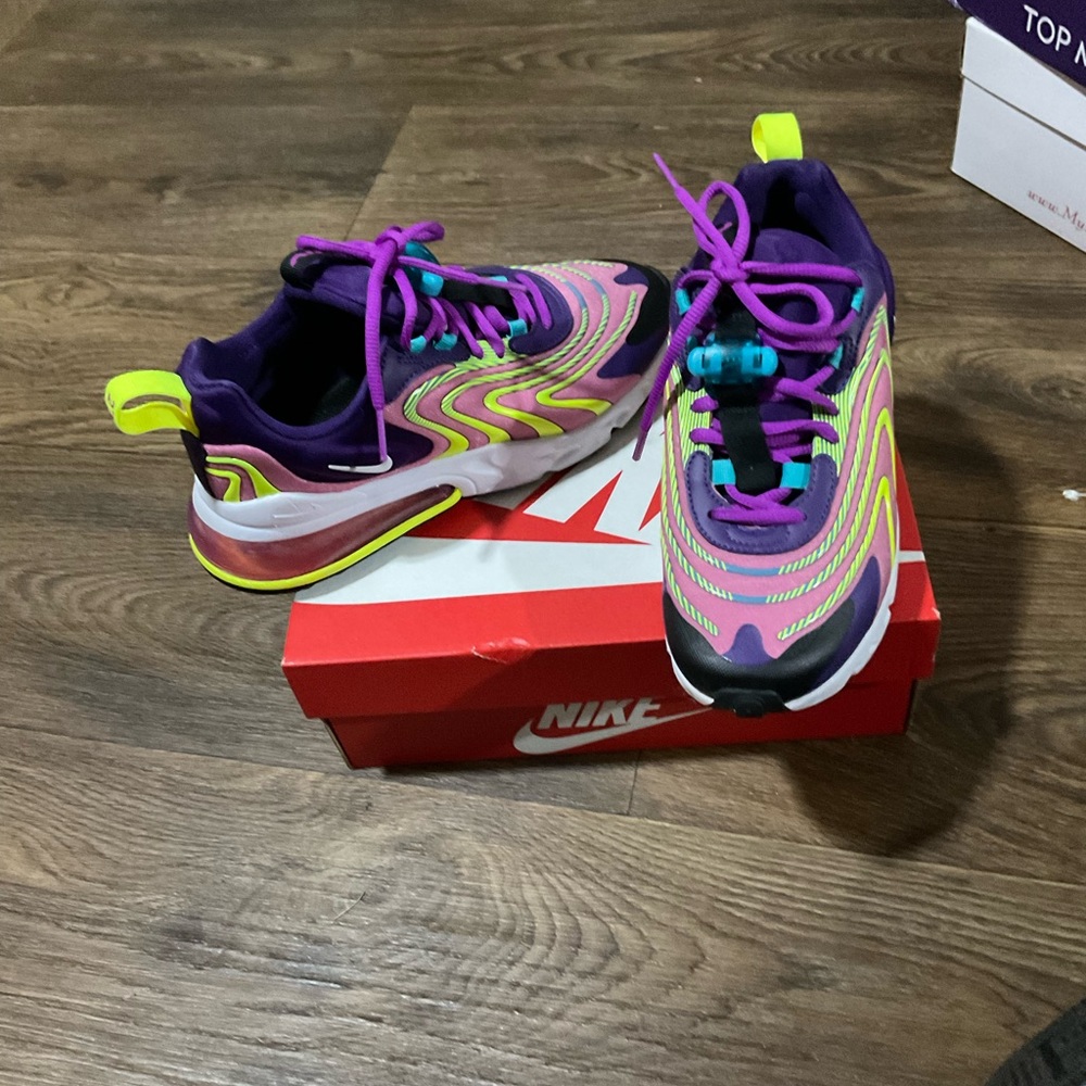 Nike